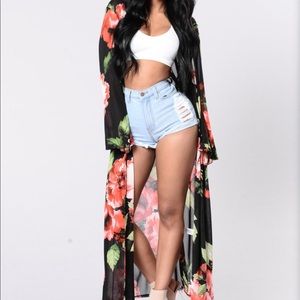 Fashion Nova x Maxi Floral Kimono
